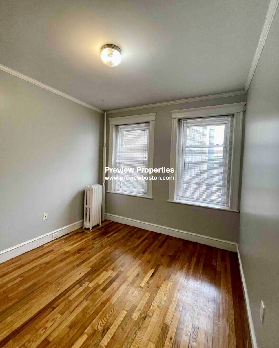 Apartment for rent at 1637 Commonwealth Ave #8P, Brighton, MA 02135
