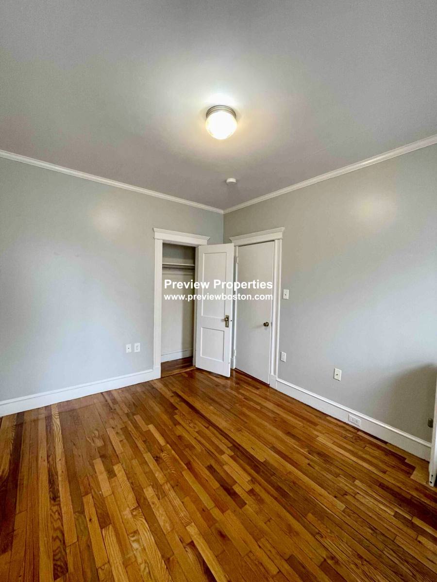 Apartment for rent at 1637 Commonwealth Ave #8P, Brighton, MA 02135