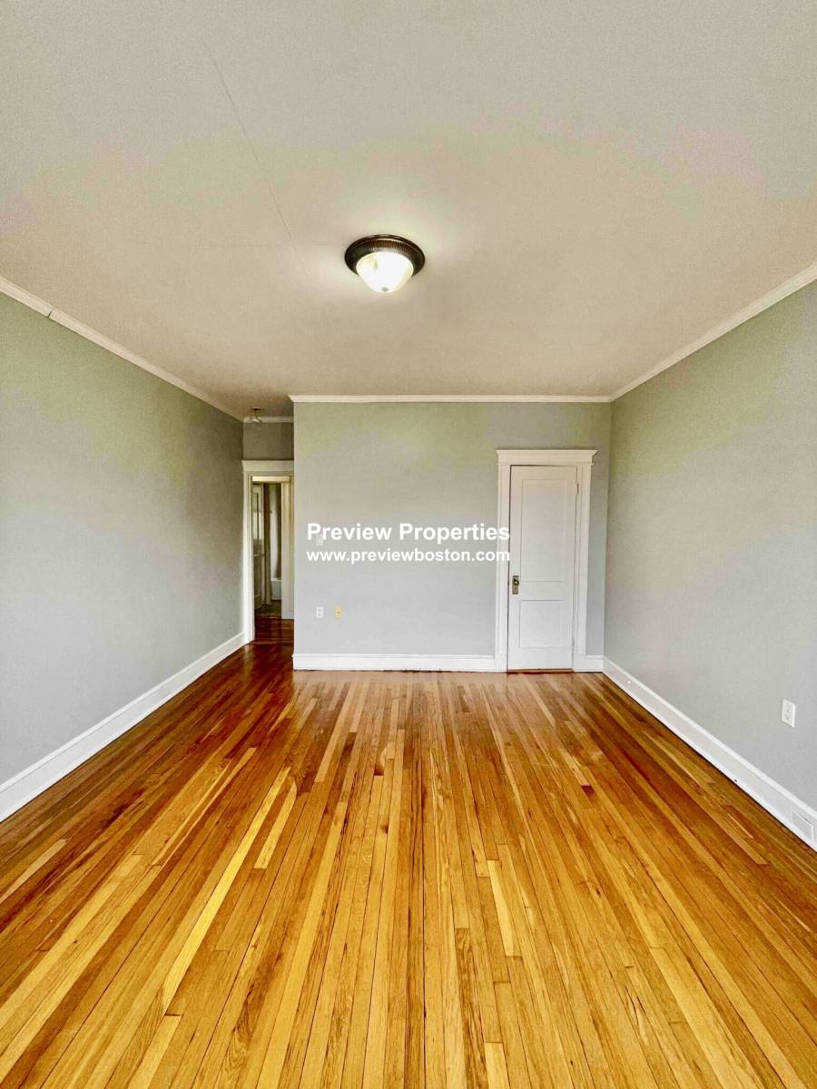 Apartment for rent at 1637 Commonwealth Ave #8P, Brighton, MA 02135