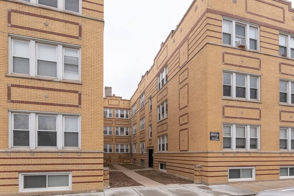 Apartment for rent at 4407 Kenneth #AW8, Chicago, IL 60630