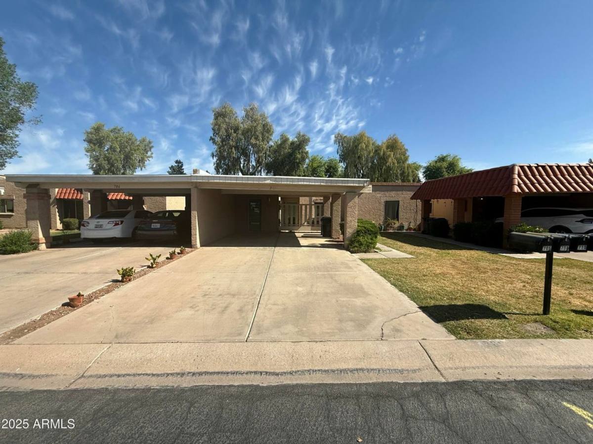 Townhouse for rent at 708 E Colgate Dr, Tempe, AZ 85283
