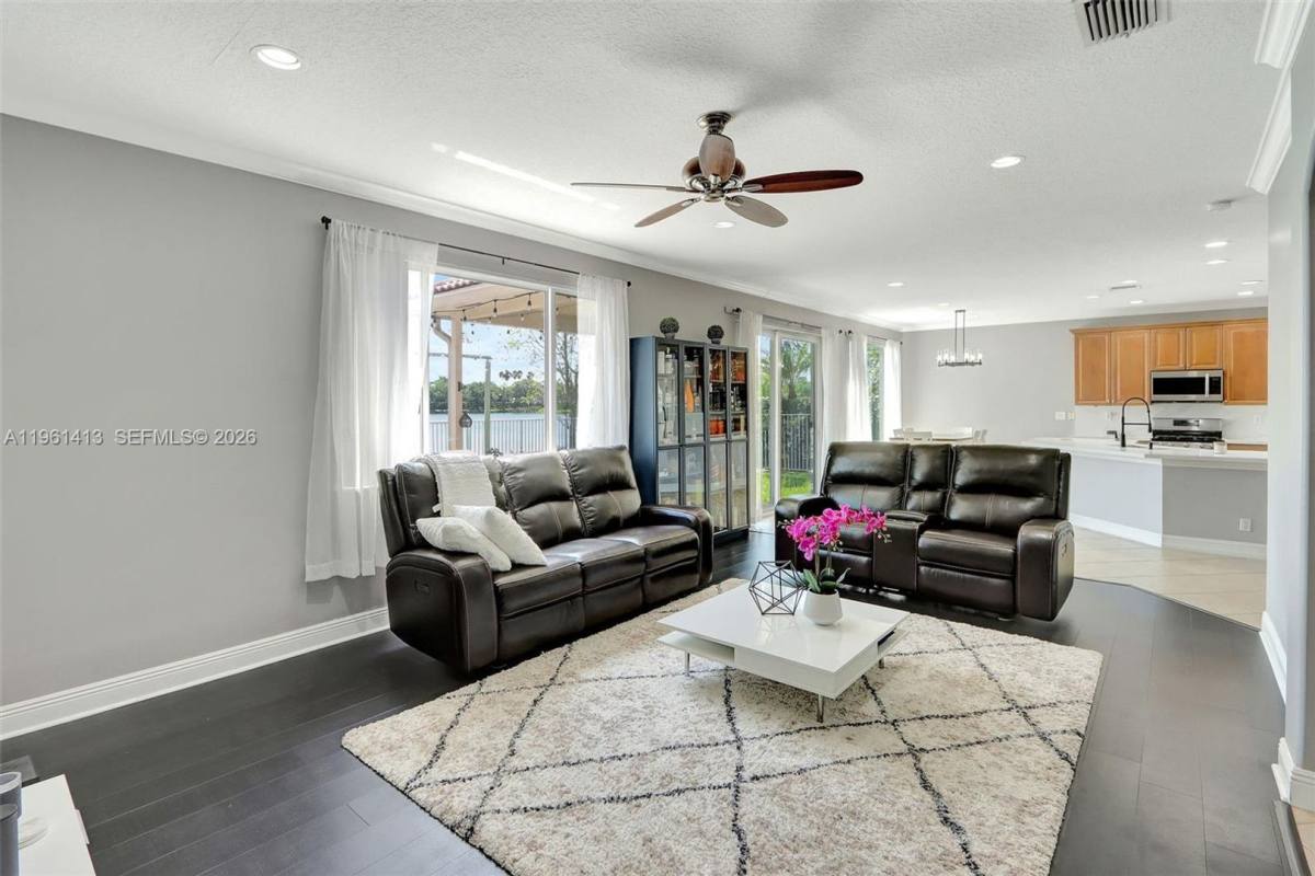 House for rent at 4450 Banyan Trails Dr, Pompano Beach, FL 33073
