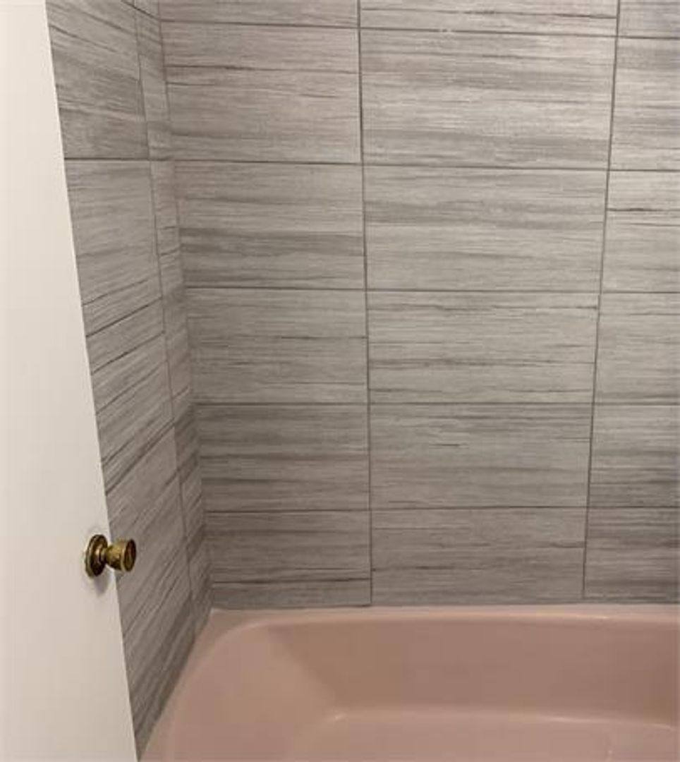 Apartment for rent at 8280-8290 Roosevelt Rd, Forest Park, IL 60130