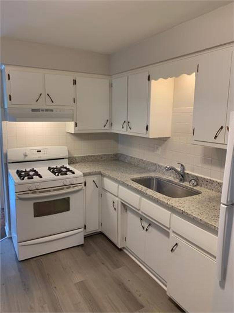 Apartment for rent at 8280-8290 Roosevelt Rd, Forest Park, IL 60130