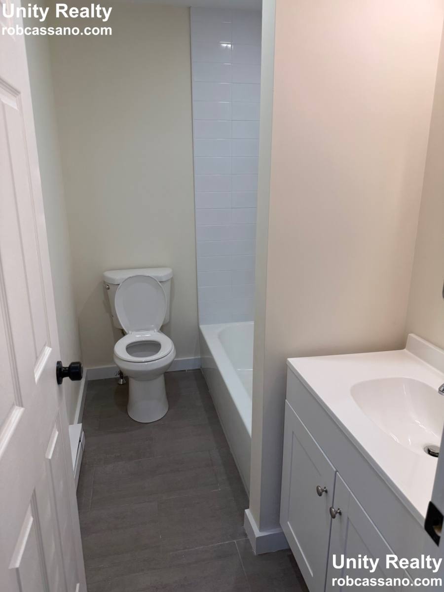 Apartment for rent at 218 Middlesex Ave #2, Medford, MA 02155