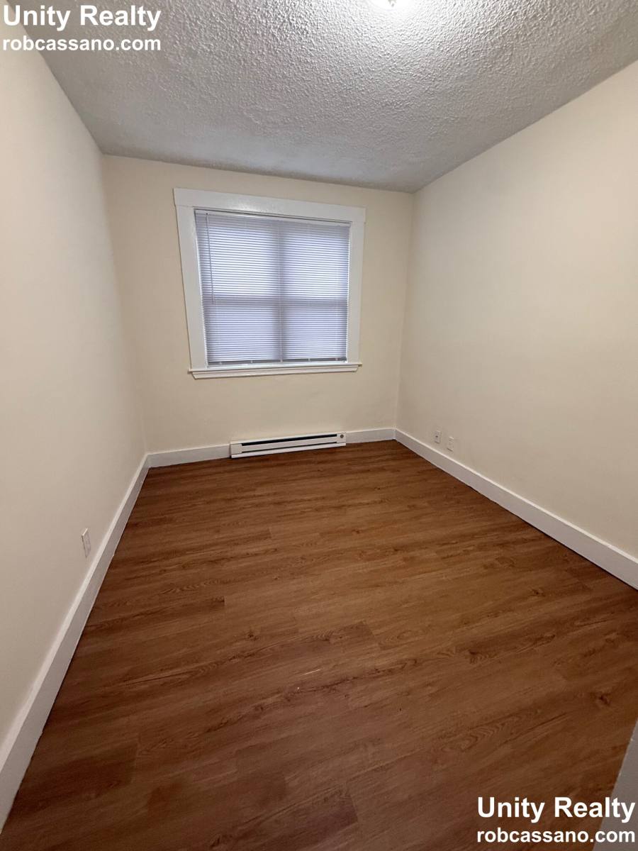 Apartment for rent at 218 Middlesex Ave #2, Medford, MA 02155