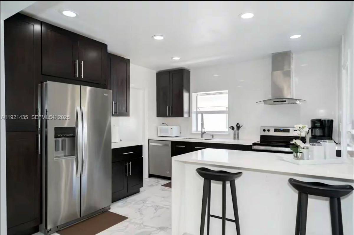 House for rent at 35 SW 28th Rd, Miami, FL 33129