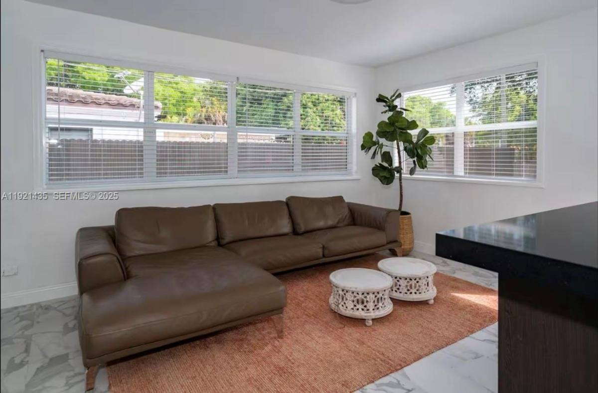 House for rent at 35 SW 28th Rd, Miami, FL 33129