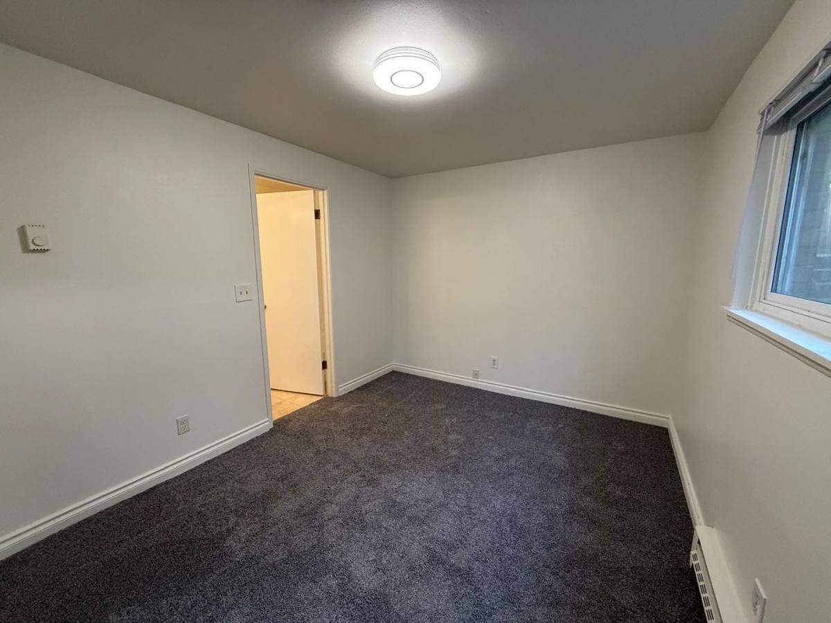Apartment for rent at 119 Valley St, Seattle, WA 98109