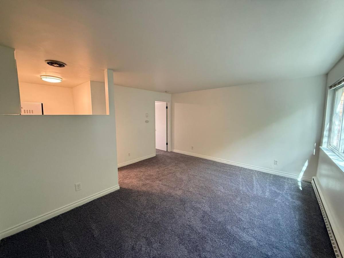 Apartment for rent at 119 Valley St, Seattle, WA 98109