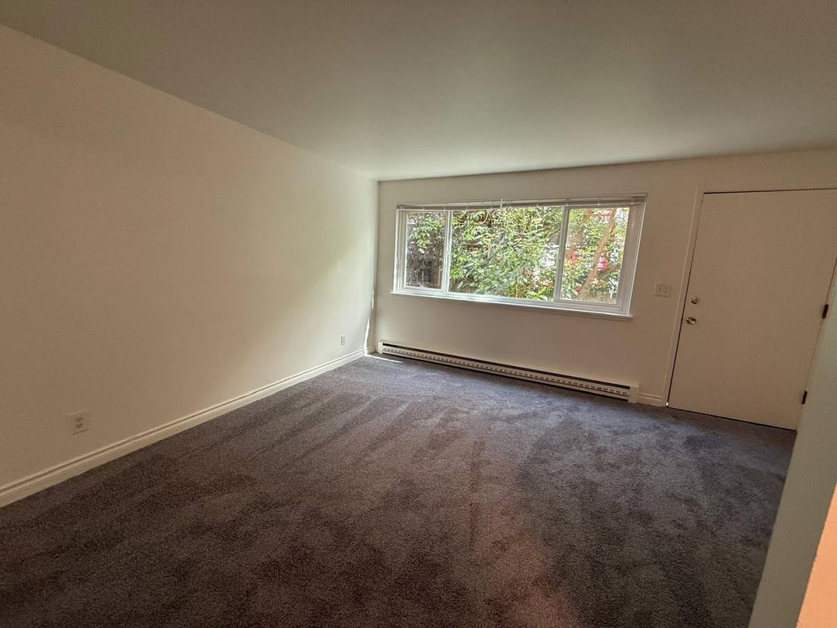 Apartment for rent at 119 Valley St, Seattle, WA 98109