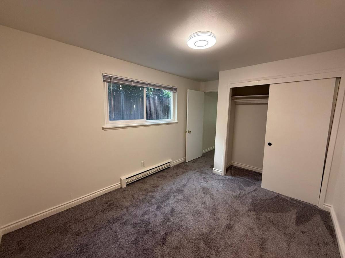 Apartment for rent at 119 Valley St, Seattle, WA 98109