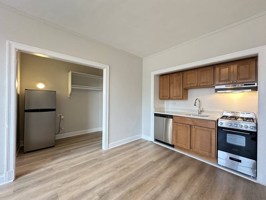 Apartment for rent at 3335 Diversey #D731, Chicago, IL 60647