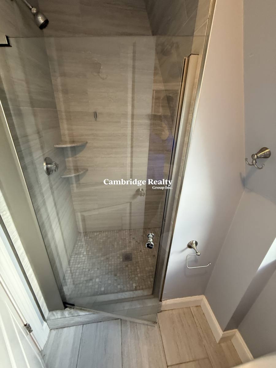 Apartment for rent at 91 Munroe St #3R, Somerville, MA 02143