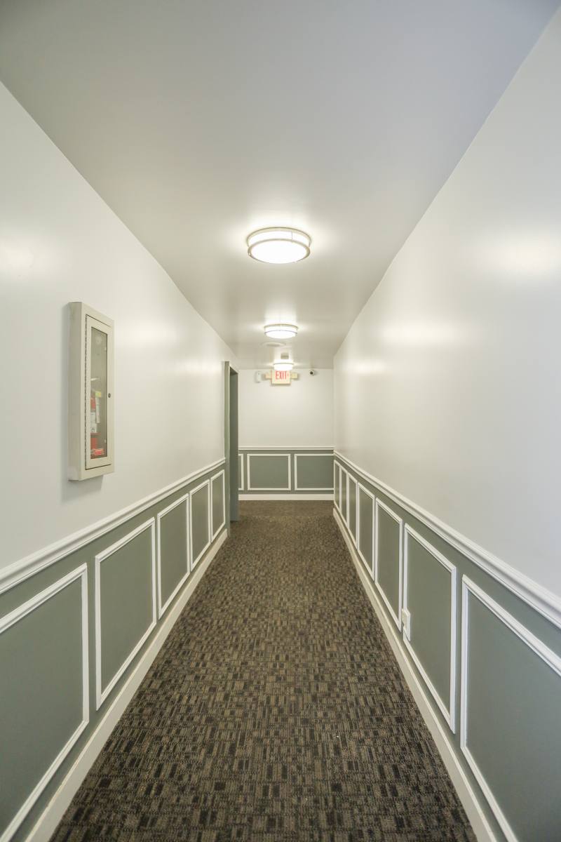 Apartment for rent at 6011 N Winthrop #407, Chicago, IL 60660