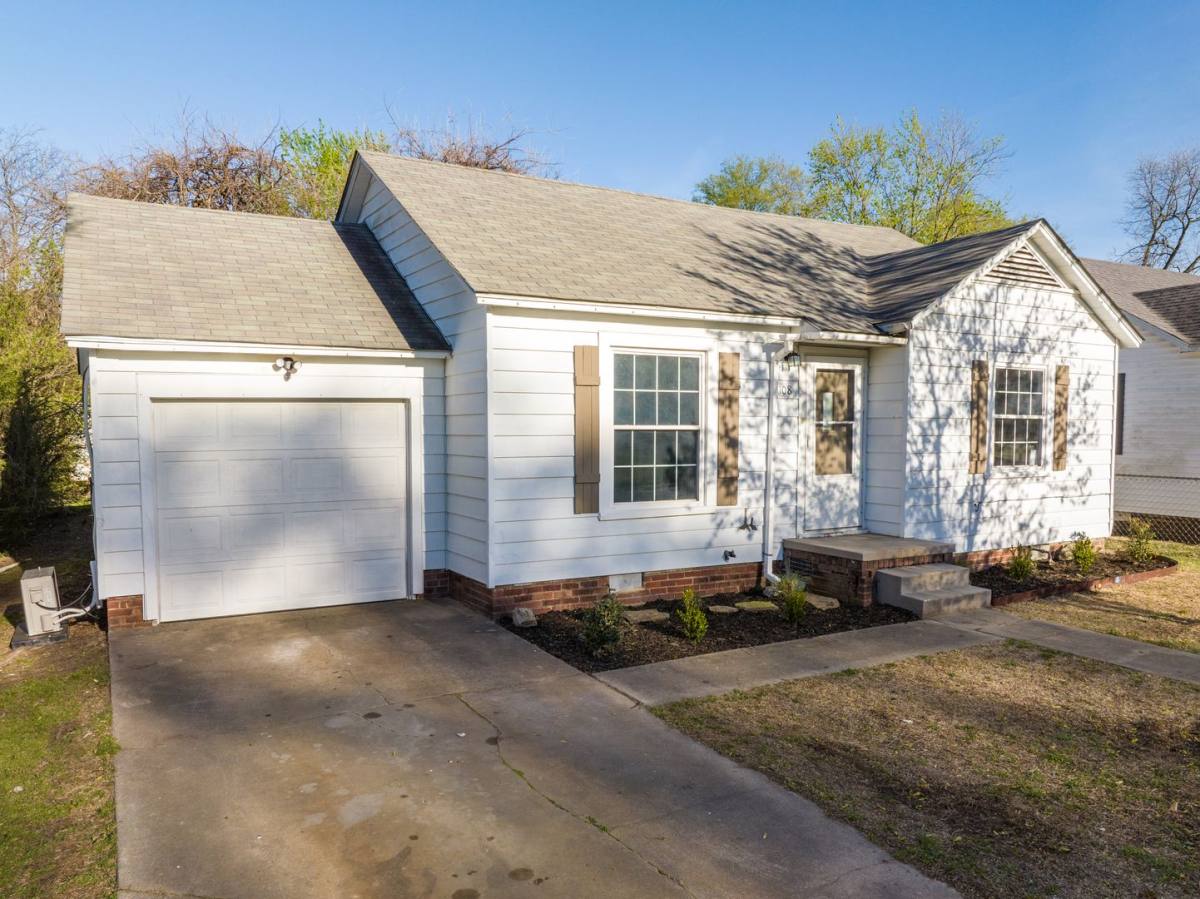 House for rent at 1108 N 36th St, Fort Smith, AR 72903