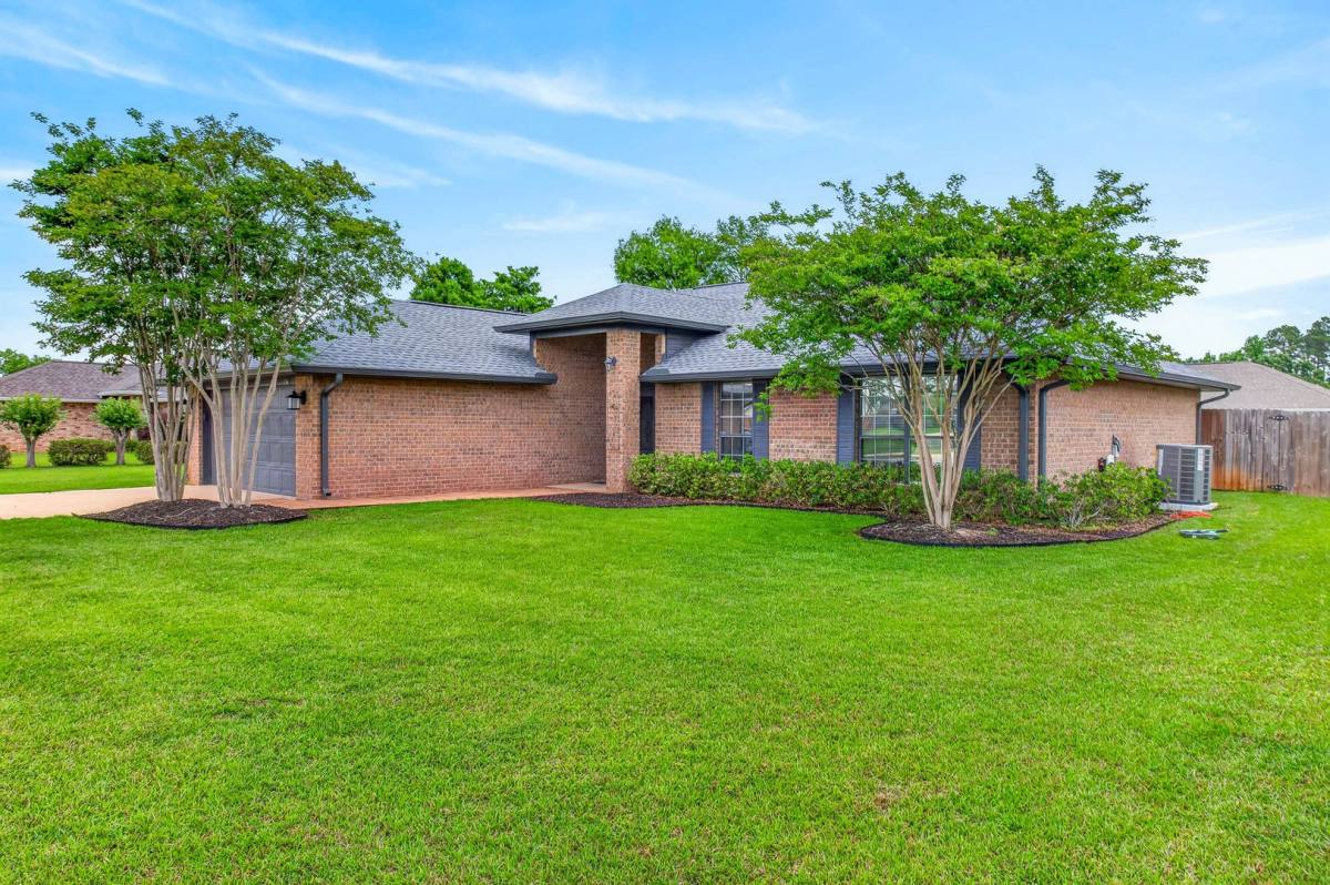 House for rent at 2558 W Ashford Park Dr, Foley, AL 36535