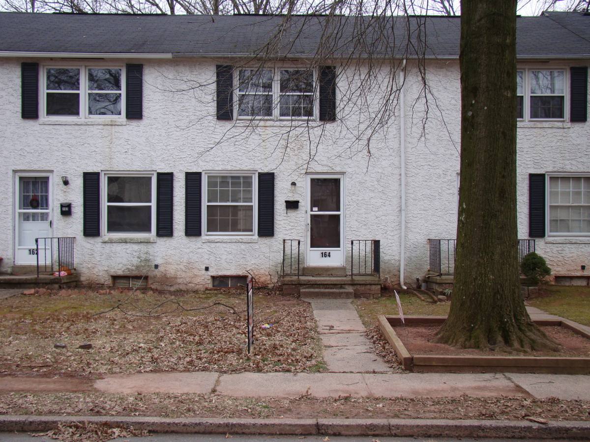 Townhouse for rent at 164 Sunrise Dr, Pottstown, PA 19464