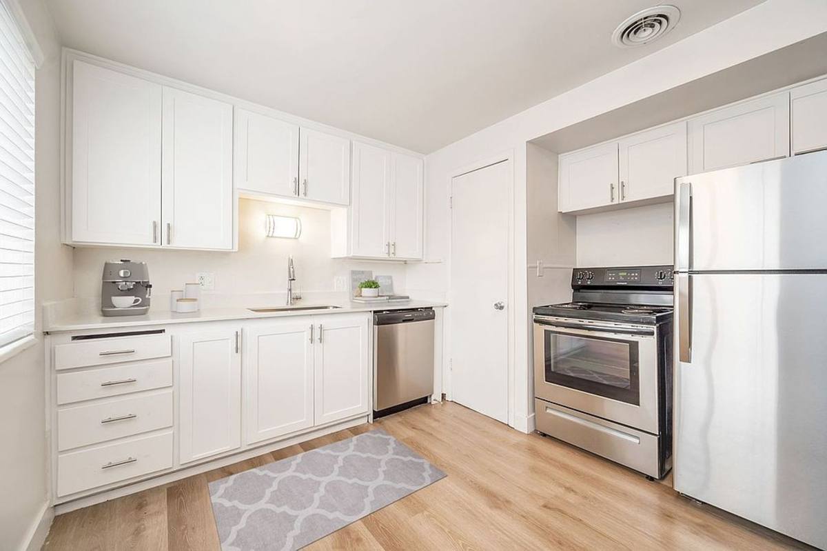 Apartment for rent at 2174 S 300 E, Salt Lake City, UT 84115