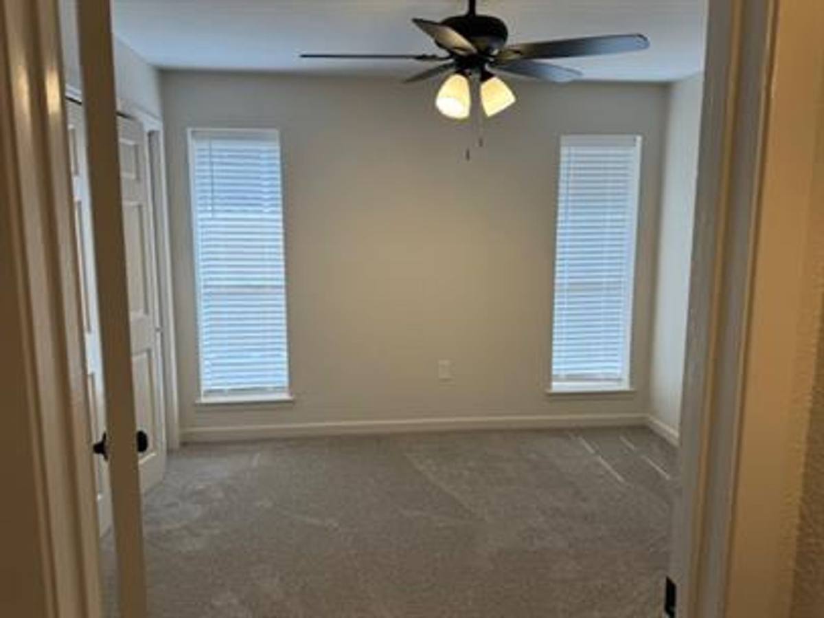 Apartment for rent at 234 Richland Ave, Baton Rouge, LA 70806