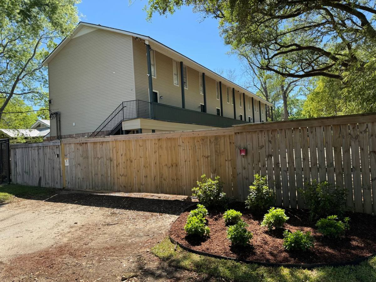 Apartment for rent at 234 Richland Ave, Baton Rouge, LA 70806
