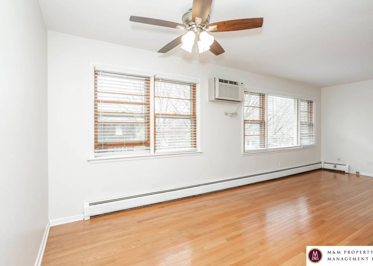 Apartment for rent at 428 Washington, Oak Park, IL 60302