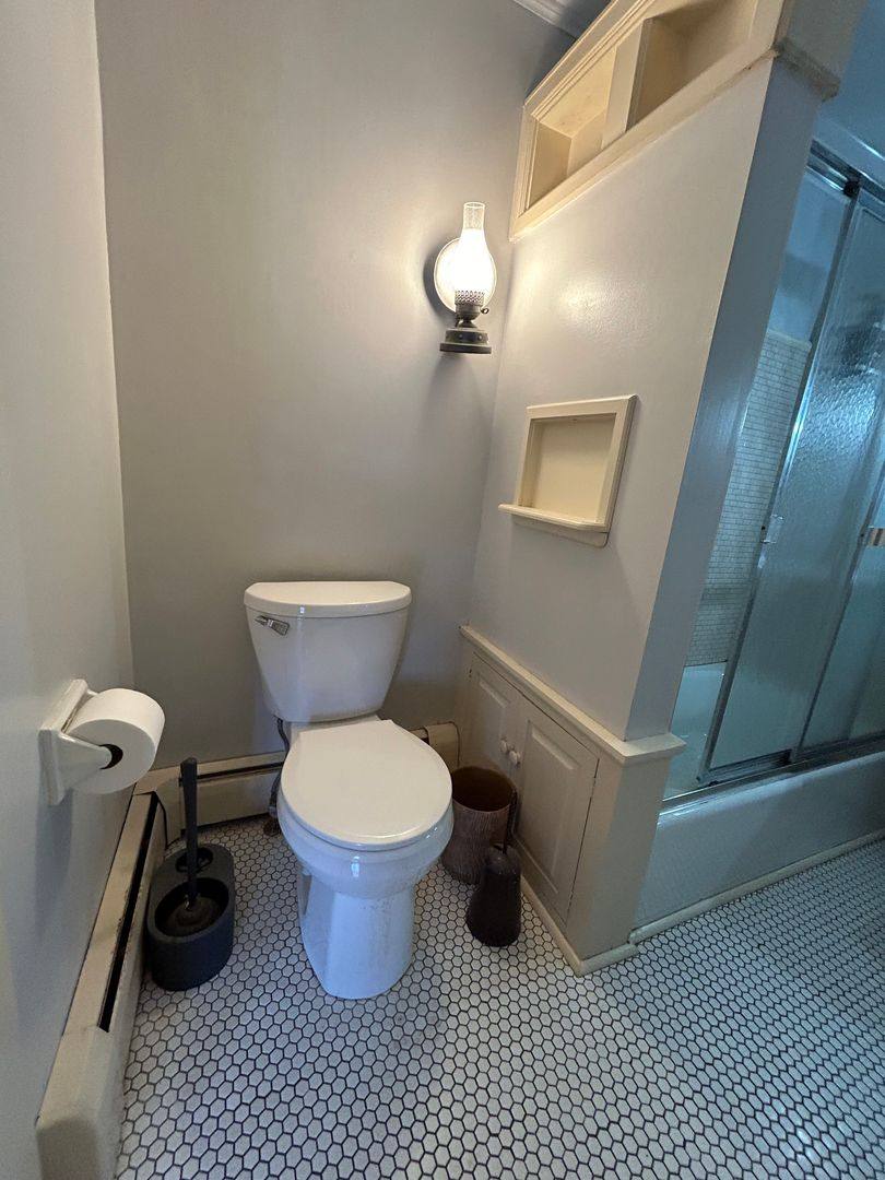 House for rent at 33 Washington St, Rochester, NH 03867