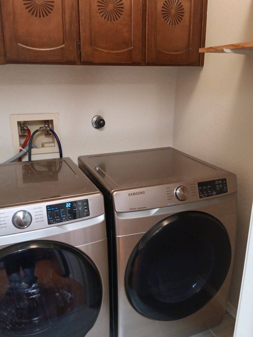 House for rent at 10404 Griffith Park Dr NE, Albuquerque, NM 87123
