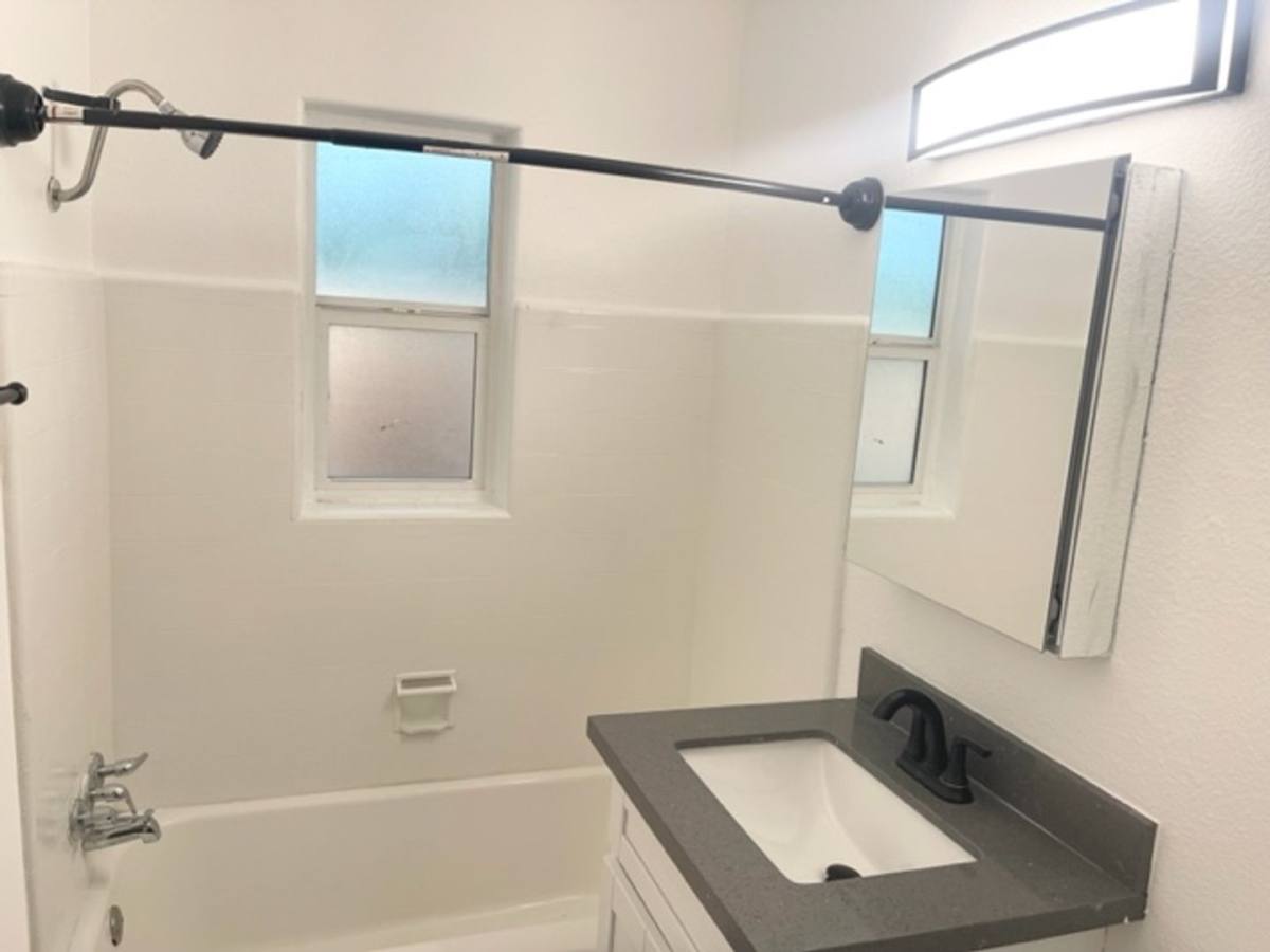 Apartment for rent at 1701 N 18th St, Phoenix, AZ 85006