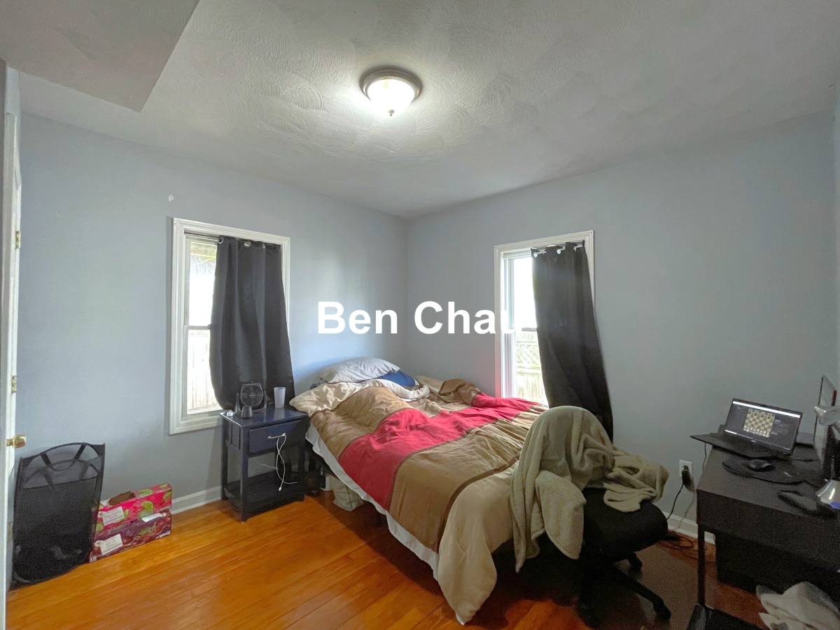 House for rent at 48 Derby St #1B, Somerville, MA 02145