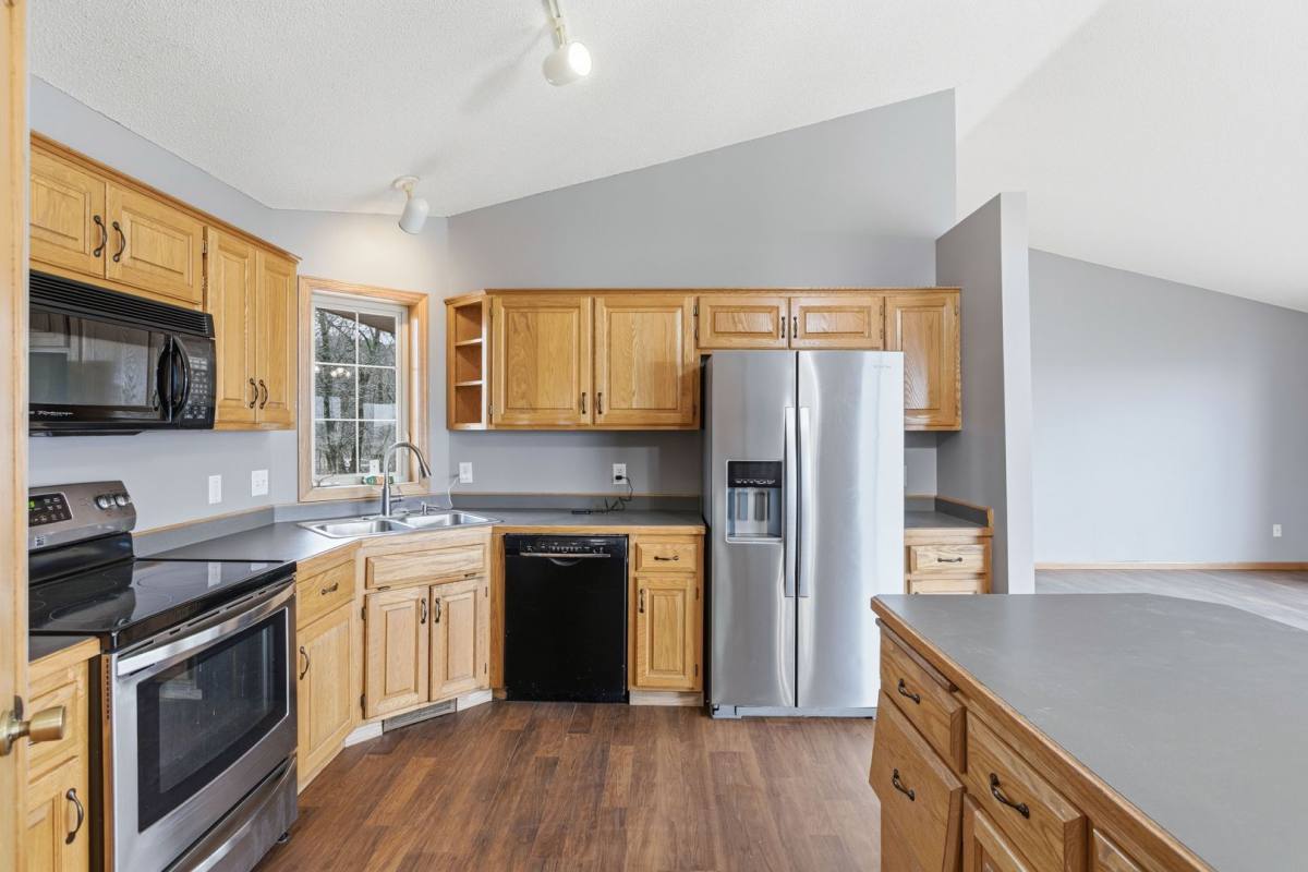 House for rent at 1778 Klondike Dr, Cedar, MN 55011