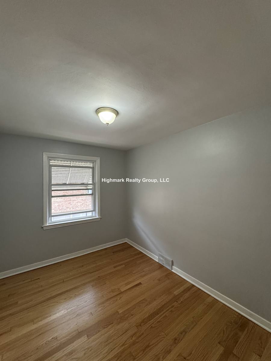 Apartment for rent at 8242 Kilpatrick Ave #A2, Skokie, IL 60076