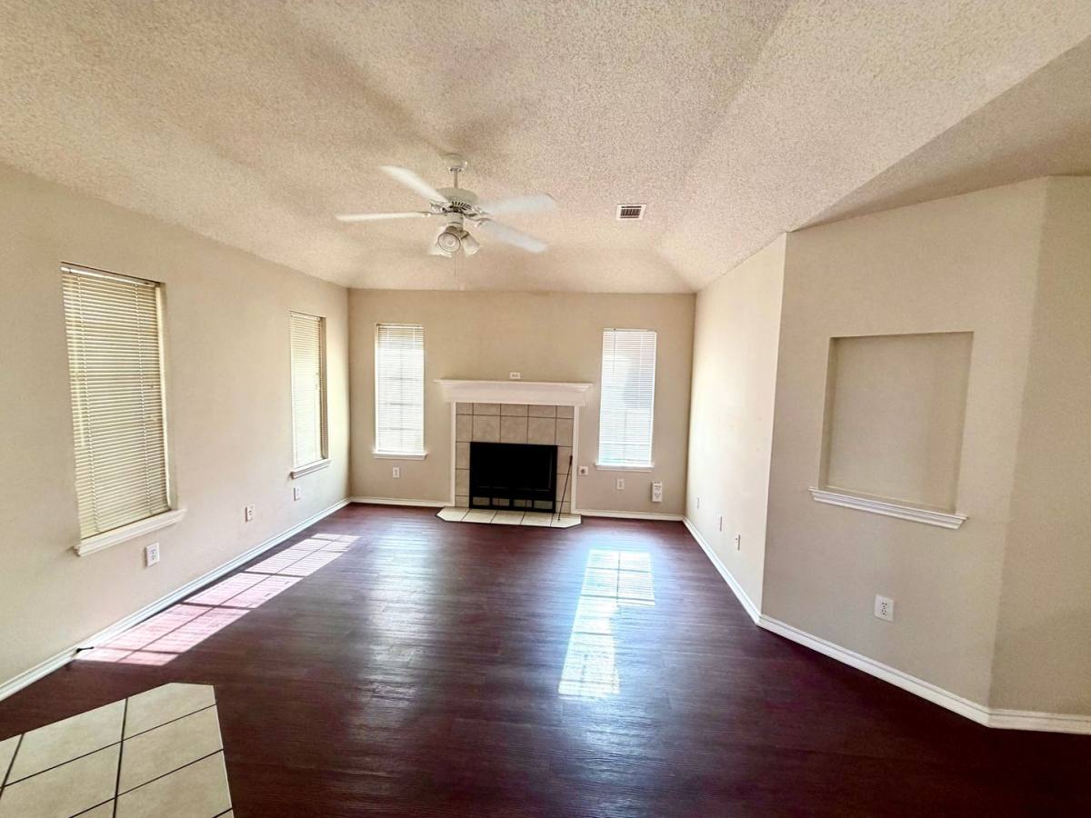 Apartment for rent at 3106 110th, Lubbock, TX 79423