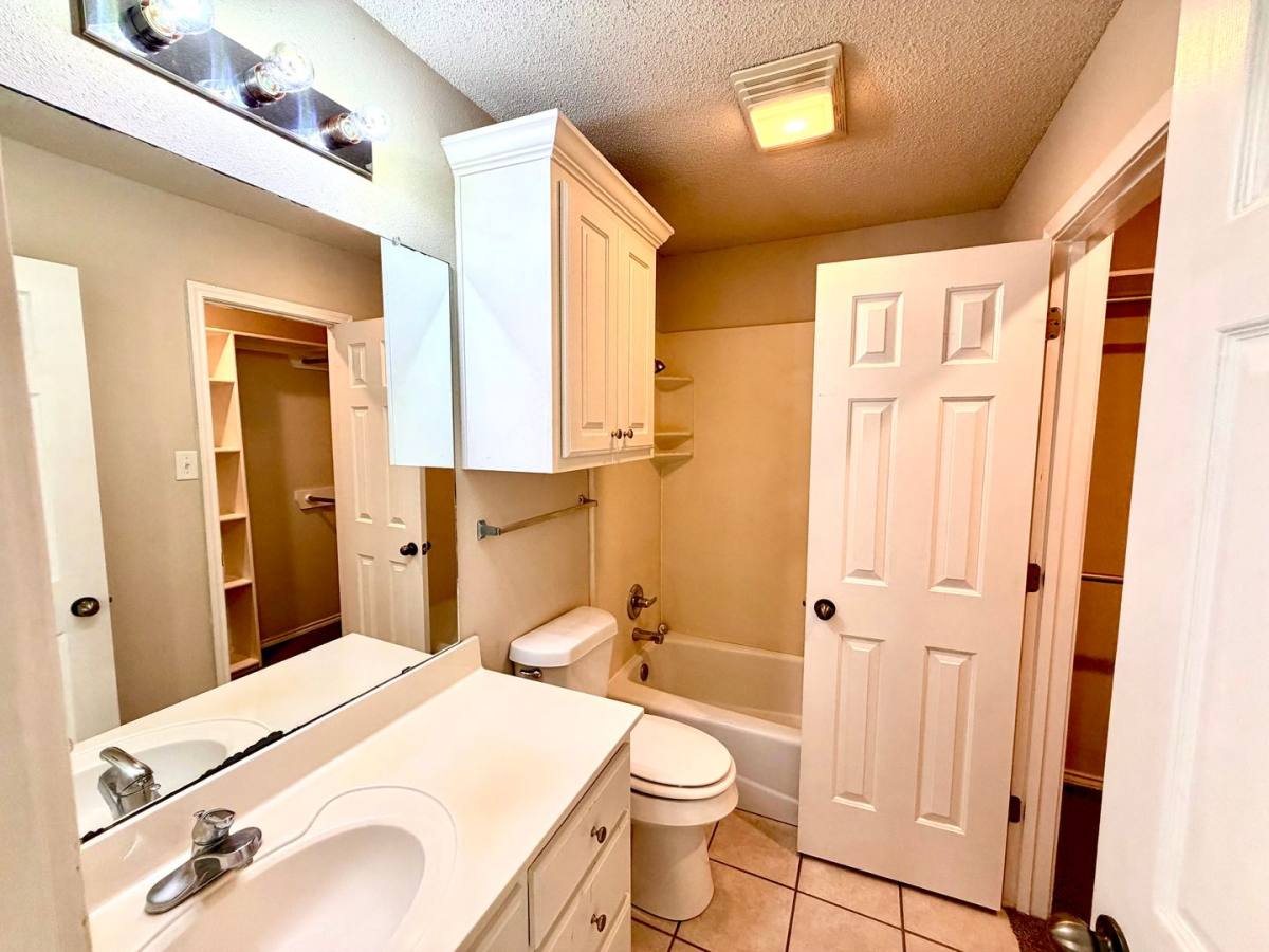 Apartment for rent at 3106 110th, Lubbock, TX 79423