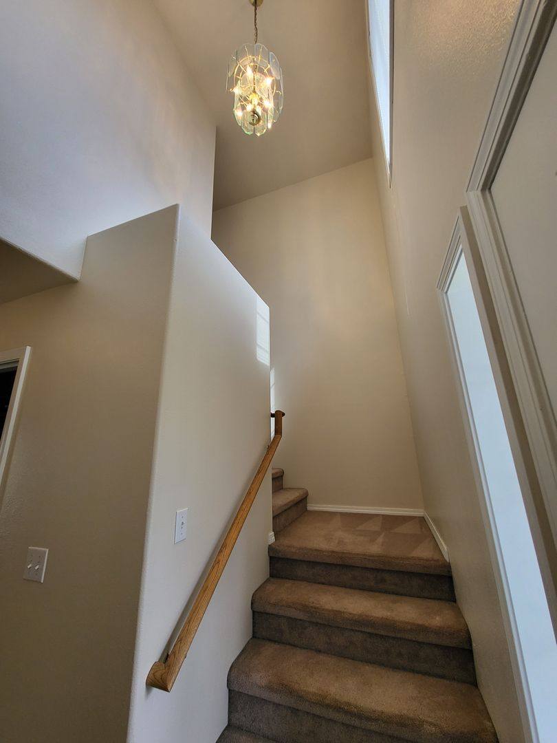 Apartment for rent at 2429 Michael Dr NE, Salem, OR 97305