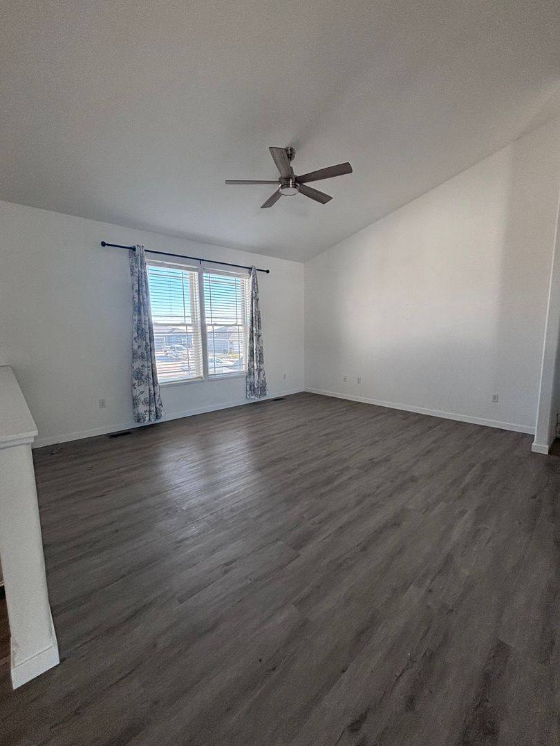 House for rent at 10 Mulberry Loop NE, Minot, ND 58703