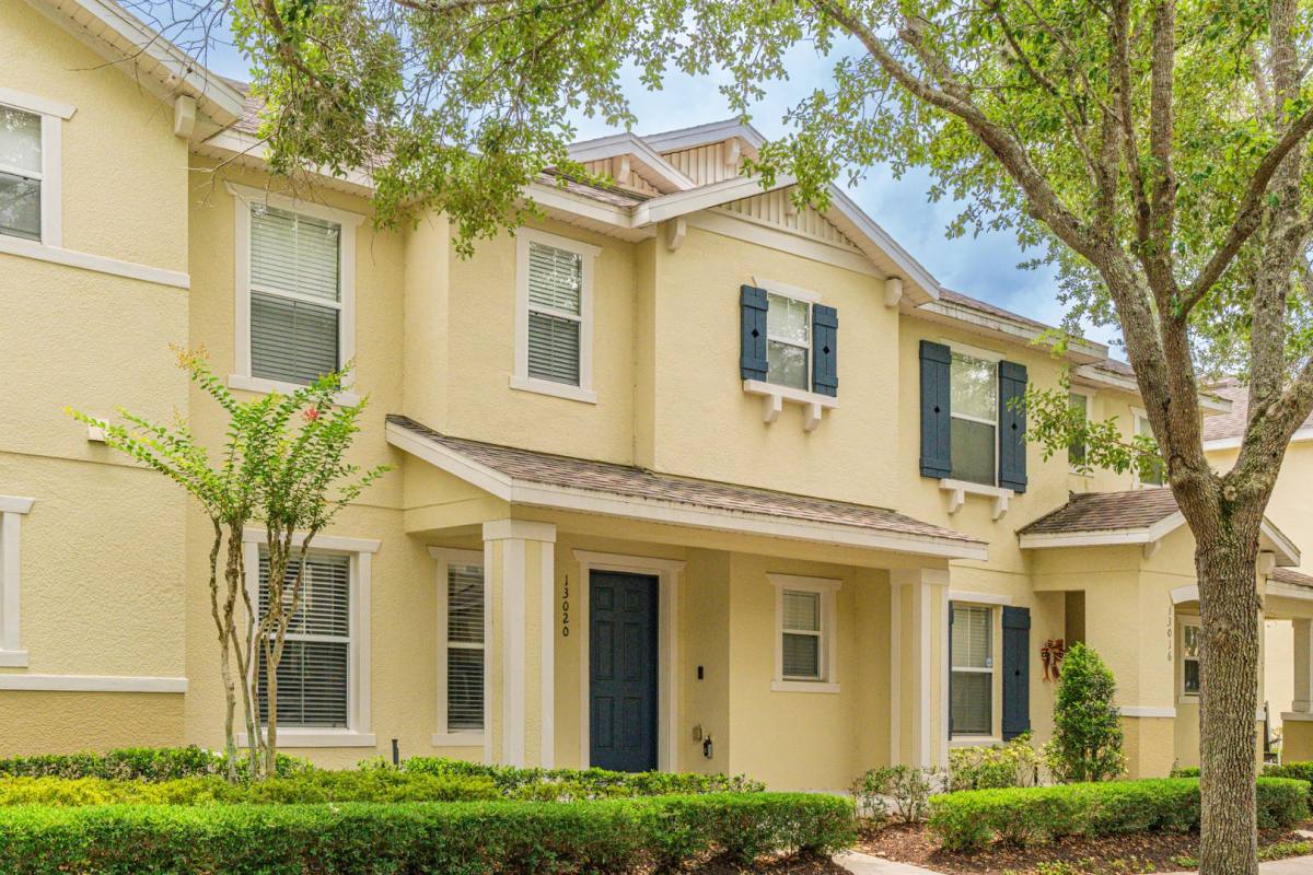 Townhouse for rent at 13020 Auburn Cove Lane, Orlando, FL 32828