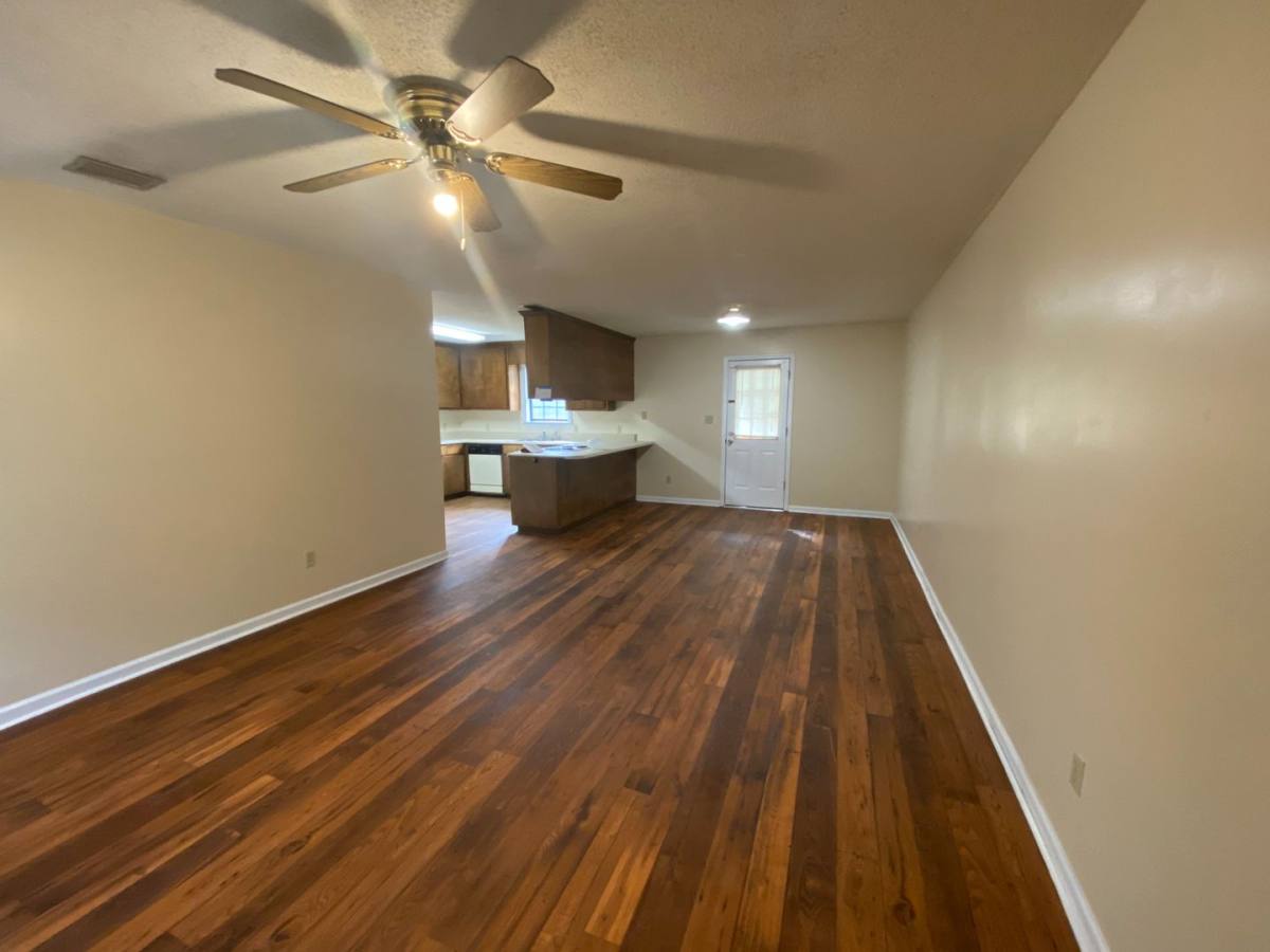 Apartment for rent at 6111 Vinnie Dr, Valdosta, GA 31605