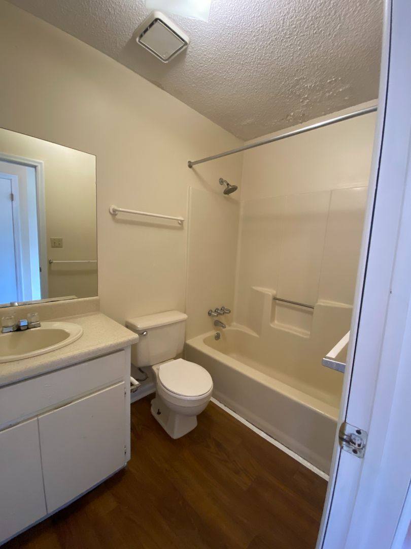 Apartment for rent at 6111 Vinnie Dr, Valdosta, GA 31605