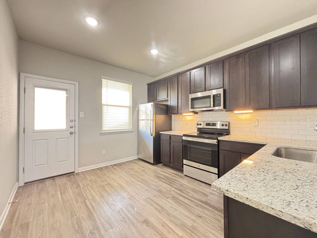 Townhouse for rent at 330 Caleb Court, Cibolo, TX 78108