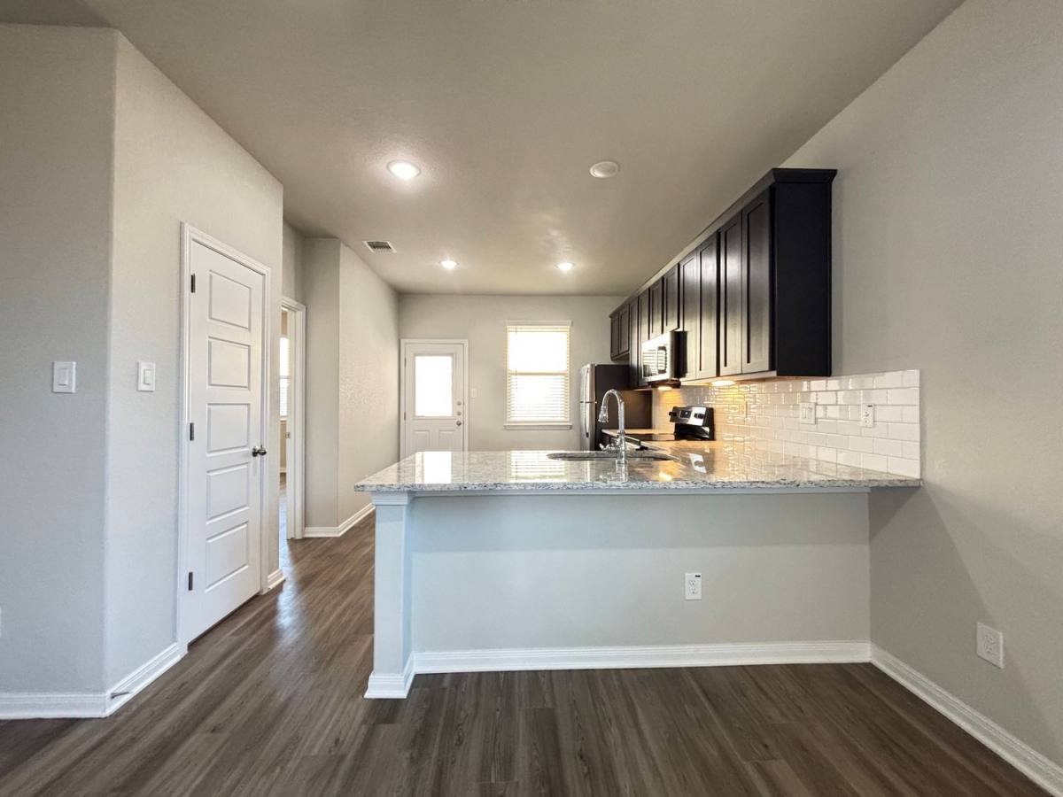 Townhouse for rent at 330 Caleb Court, Cibolo, TX 78108