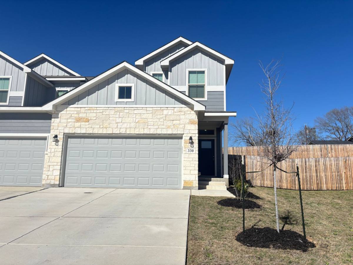 Townhouse for rent at 330 Caleb Court, Cibolo, TX 78108