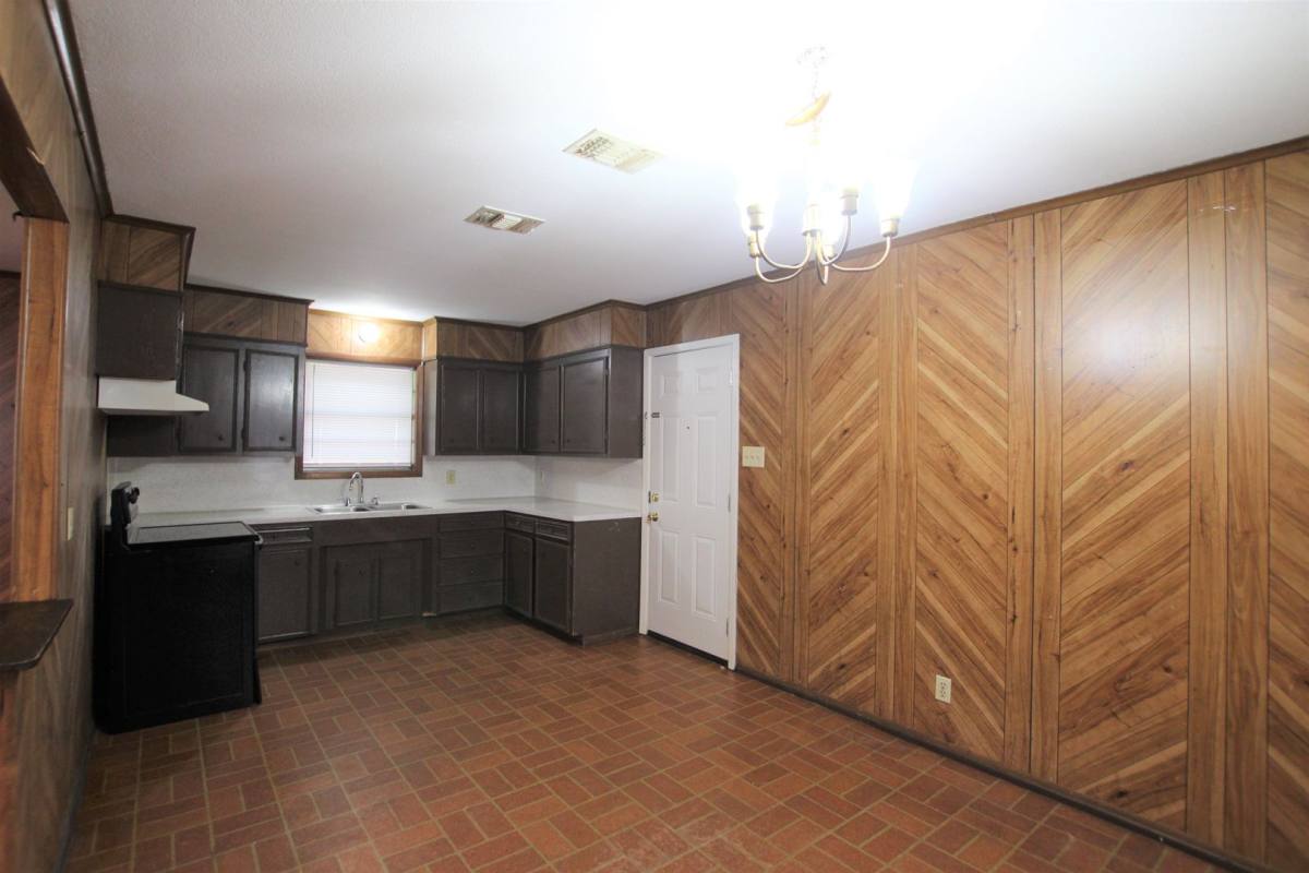 Apartment for rent at 1428 E Houston, Tyler, TX 75702