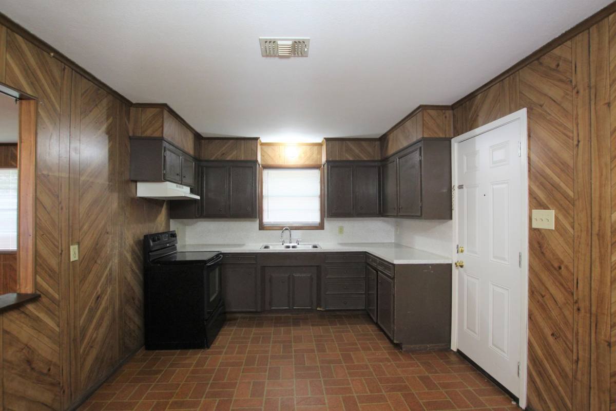 Apartment for rent at 1428 E Houston, Tyler, TX 75702