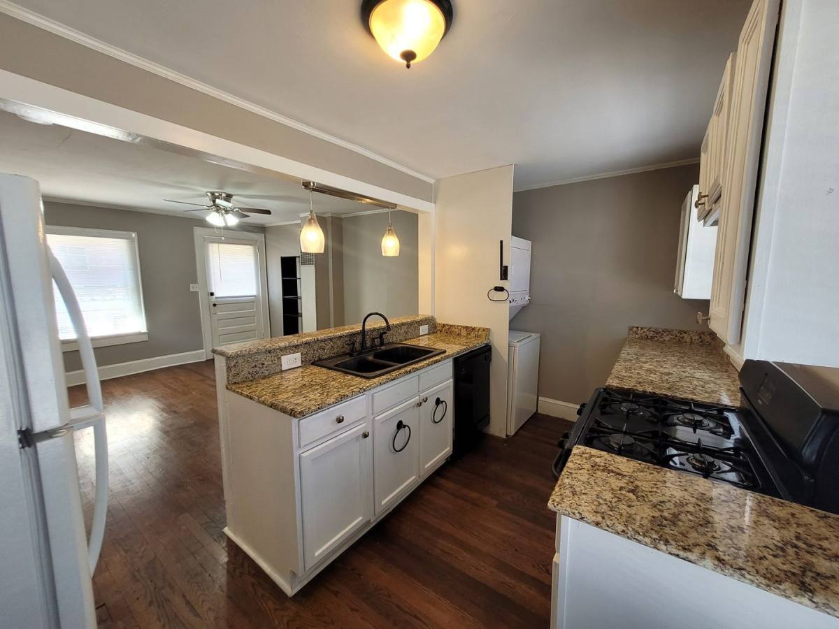 Apartment for rent at 417 E Front St, Statesville, NC 28677