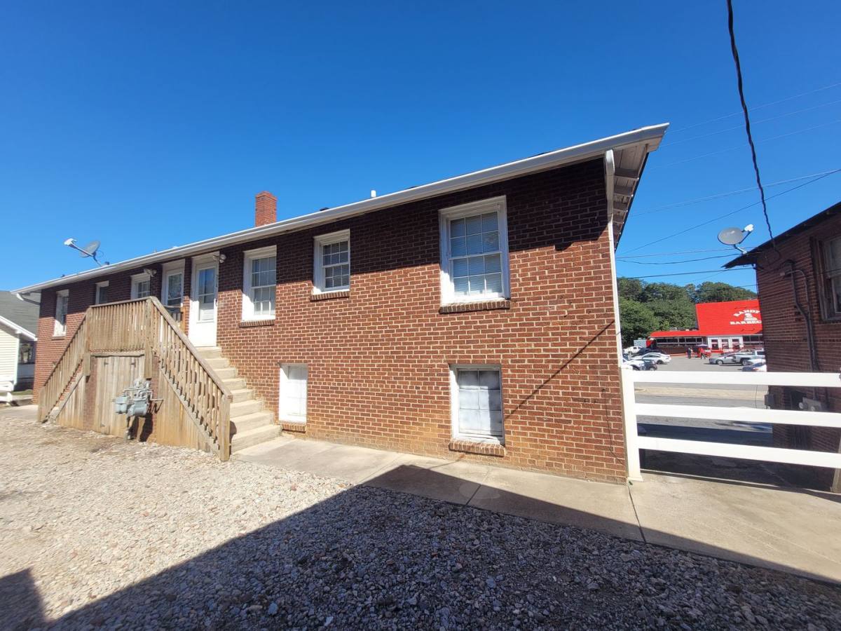 Apartment for rent at 417 E Front St, Statesville, NC 28677