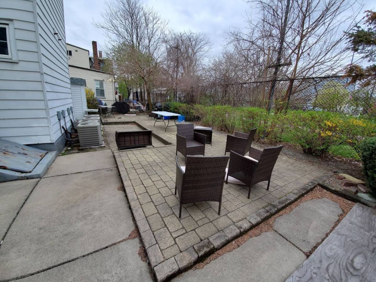 House for rent at 27 Lothrop St #2, Brighton, MA 02135