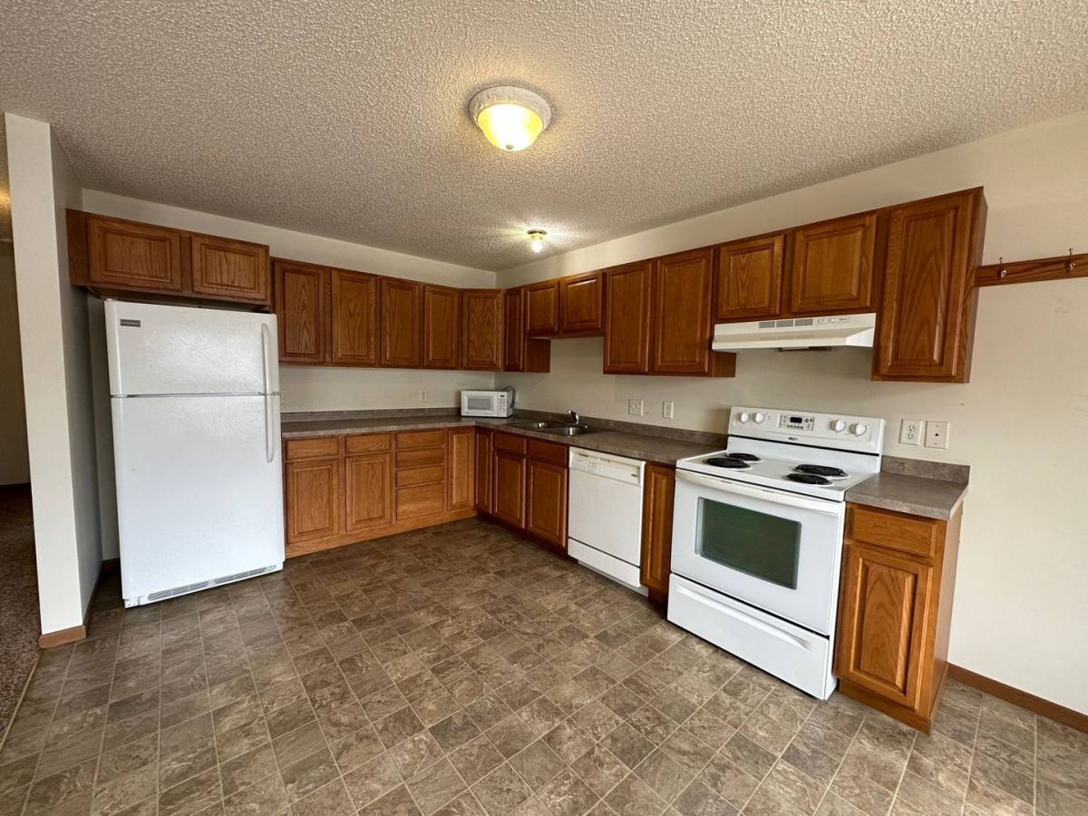 Apartment for rent at 2610 Cardinal Ave, Faribault, MN 55021