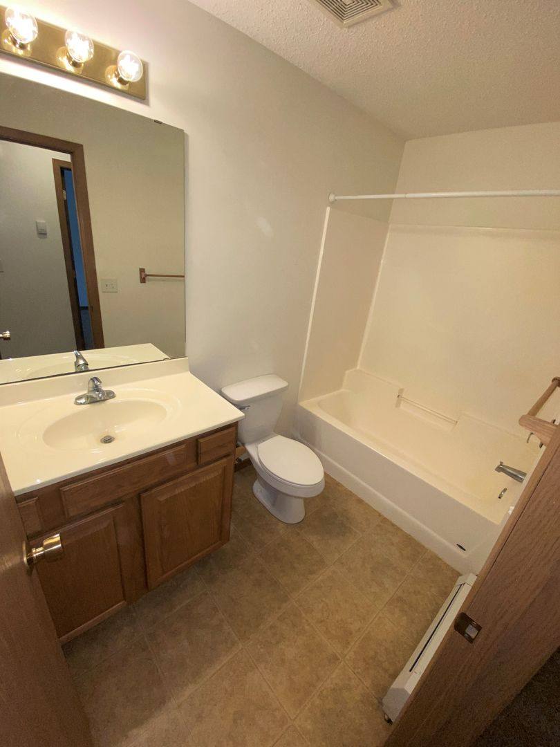 Apartment for rent at 2610 Cardinal Ave, Faribault, MN 55021