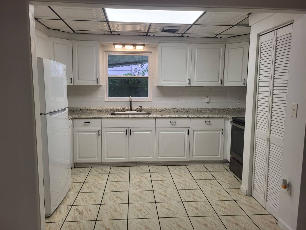 House for rent at 1712 E Kaley Ave, Orlando, FL 32806